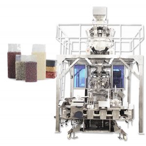 Confezionatrice per riempimento automatico di sacchetti sottovuoto tipo mattone per grano