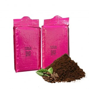 Confezionatrice automatica per sacchetti sottovuoto in brick per polvere di caffè da 250 grammi