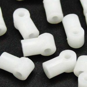 Imballaggio di riempimento automatico a formatura verticale di sacchi per pezzi di ricambio